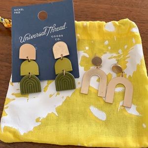 Universal Thread earrings